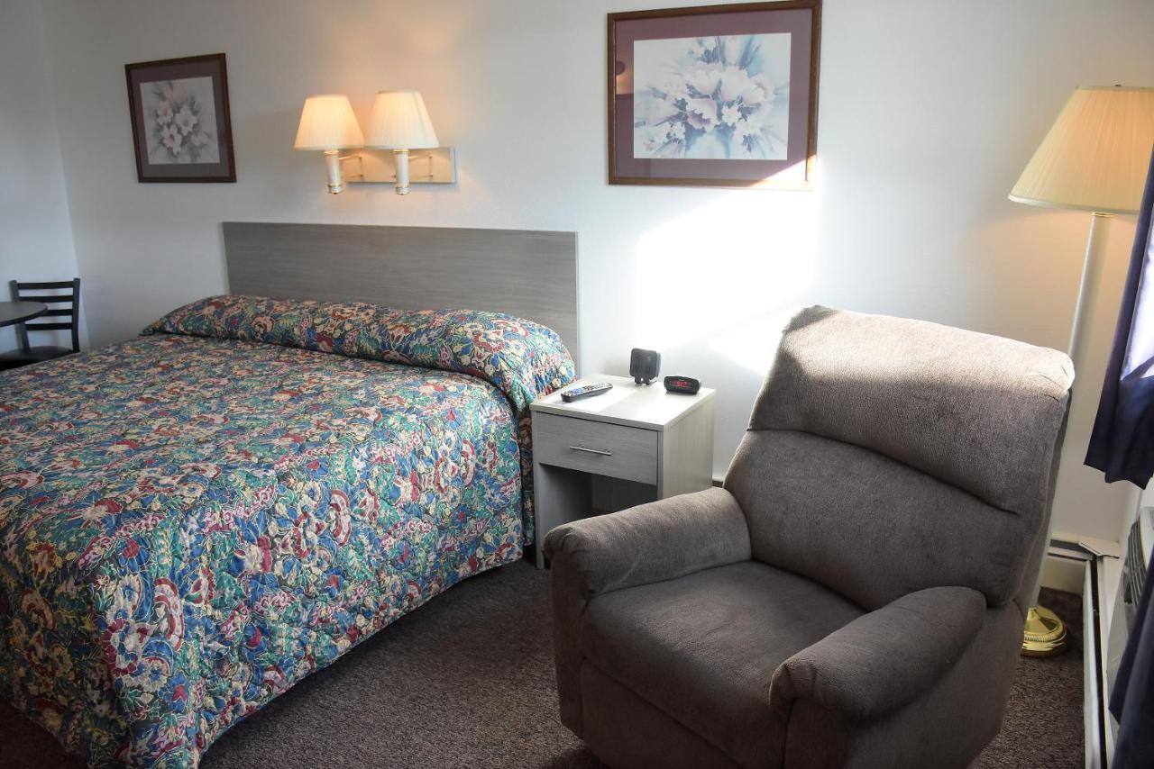 Yellowstone River Inn เกลนไดฟ์ ภายนอก รูปภาพ